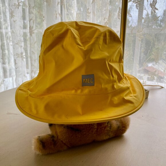 MEC Yellow Children's Rain Hat - Picture 3 of 13